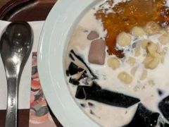 -RUXU入续糖水铺与包(卓悦中心店)