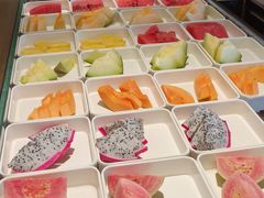 -涨巢·潮玩水疗局