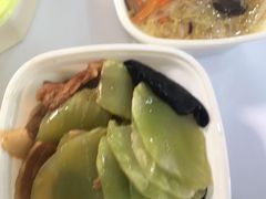 莴笋炒肉片-和记小菜(七宝店)