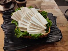 -湊湊火锅·茶憩(杭州湖滨银泰in77店)