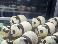 -雍容荟帝王蟹活龙虾展台自助(IFS黑金店)