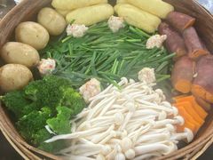 -山食炊桑拿鸡·又山私房菜