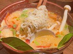 冬阴功泡面-Night Breeze晚风