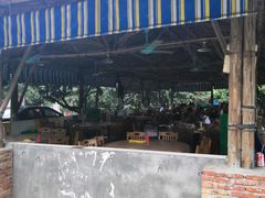 -满記土窑烧鷄波浪山莊