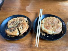 牛肉锅盔-青石桥老瓦房肥肠粉总店(青石桥总店)