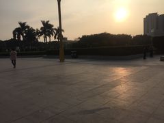 -人民广场