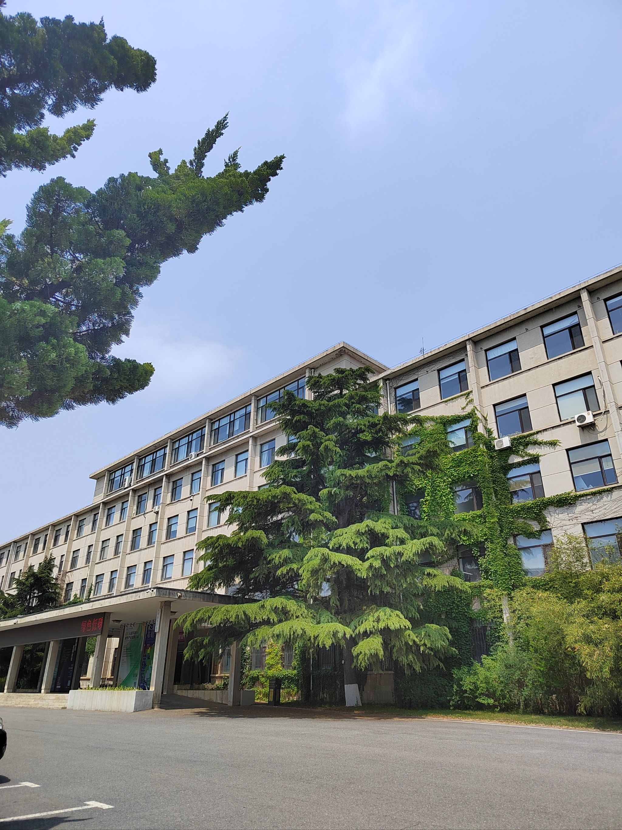 0元玩转这座城夏天的时候偶然去了一趟工业大学,久违的感受下高校