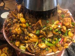 铜锅牛蛙-巴四老城区炭火蛙锅(张江店)
