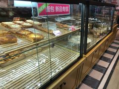面包甜点陈列柜-味多美(民星路店)