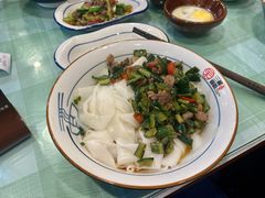 黄瓜皮炒牛肉干拌粉-刘氏三和面馆