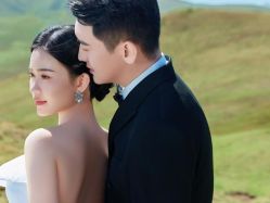 -喜爱高定婚纱摄影