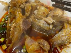 -忘情水鱼头·鲜鱼火锅(滨江中路店)