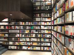 -钟书阁(群光广场店)