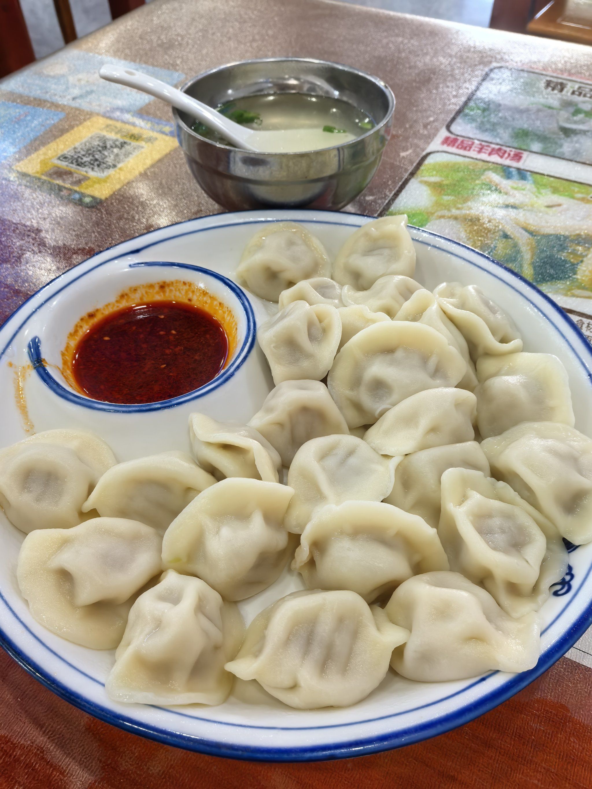 冲浏览10w!这么一大盘饺子,你们那多少钱?