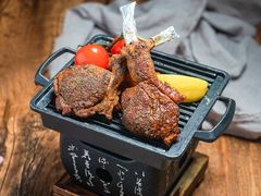 法式嫩烤小羊排-蜜桃花开·中西融合菜E&W(南长街店)