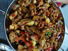 牛蛙爱上虾-小民大排档(光谷店)