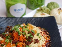 -李与白包子铺(桐梓林店)