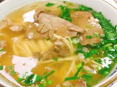 牛肉拉面加牛肉-伊祥·敦煌楼