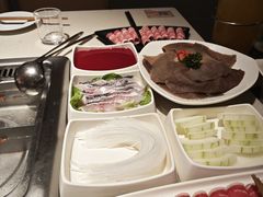 -海底捞火锅鲜切牛肉主题店(长寿路店)