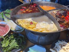 -白乐天毛肚火锅馆(南滨路店)