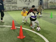 -飞梦少儿足球培训(塘桥校区)