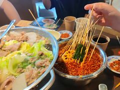 -肖四女乐山跷脚牛肉(南汇大学城生活广场店)