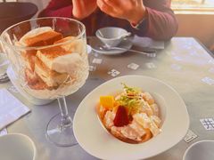 凤梨虾球-穹六人间 people 6(岳阳路店)