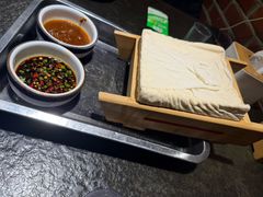 -靠山屯东北农家菜(八龙桥雅苑店)