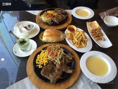 -豪客来牛排(西昌大巷口月城广场店)