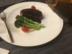 -卡普里披萨·牛扒·下午茶