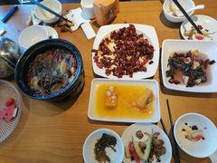 -隔壁老王·家常云南菜(花巷店)