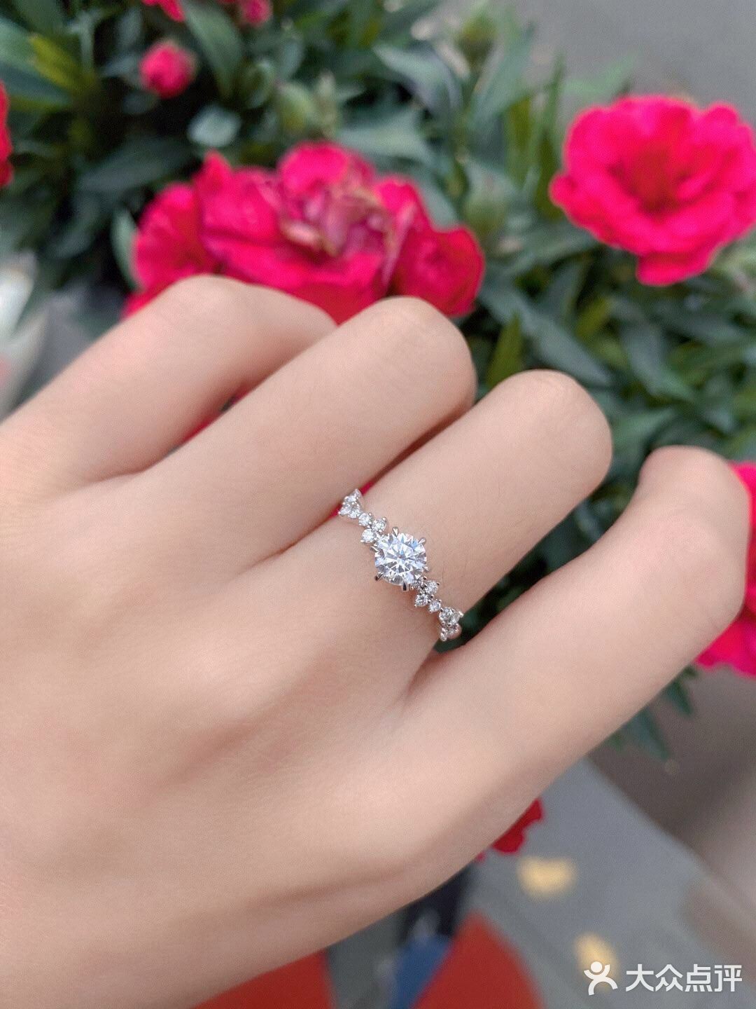 女生必须拥有一枚仙仙的钻戒～