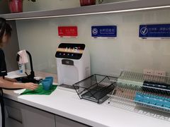 -龙格亲子游泳·水育早教运动中心(绿城店)