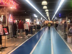 -法雅体育工厂店(皂君庙路店)