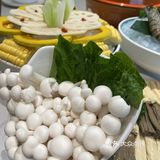 佛山美食广州必吃椰子鸡火锅。很正宗