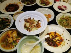 -闫府私房菜·老字号(恒隆店)