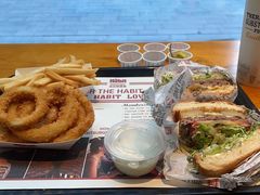 -The Habit Burger Grill 哈比特汉堡(复兴soho店)