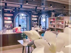 -光海书局(南京东路第一百货店)