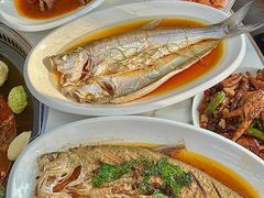 -丹水桥地锅鱼·翘嘴鲌·地方特色全鱼宴(丹江口大坝店)