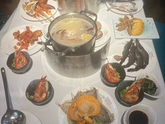-领鲜活海鲜榴莲自助火锅(东门店)