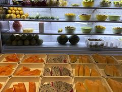 -涨巢·潮玩水疗局