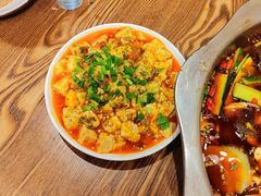 -乡土特色.冷锅鱼.牦牛肉汤锅