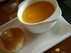-戈尔登酒店·满堂彩咖啡厅