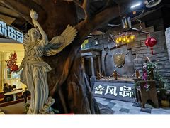 -暴风岛沉浸式体验馆(百联世纪店)