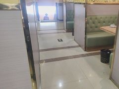 -花儿穆萨·烤肉餐厅(石马坪店)