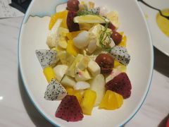 混合鲜果沙拉配香橙酸奶酱-Gray Whale 灰鲸餐厅(北美N1店)