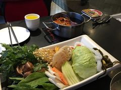 -小天鹅火锅·一线江景洪鼎旗舰店(洪崖洞店)