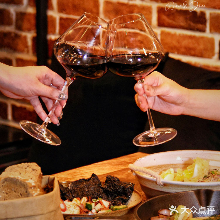 🍴魔都探店|多碰杯🥂常见面 愿我们热烈且自由💝