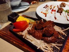 -穹六人间 people 6(岳阳路店)
