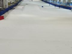 -乔波室内滑雪场